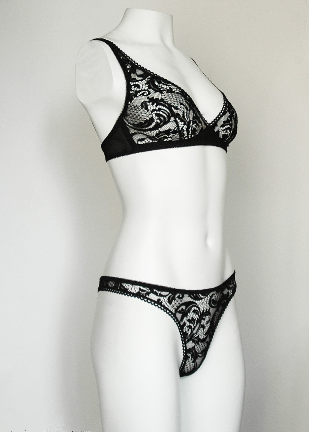 Versailles French Lace Triangle Bra